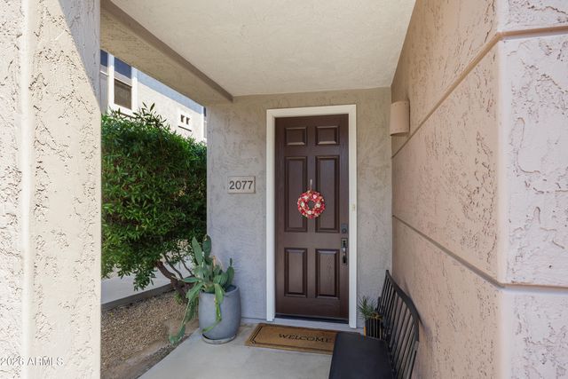 15221 N CLUBGATE Drive 2077, Scottsdale, AZ 85254