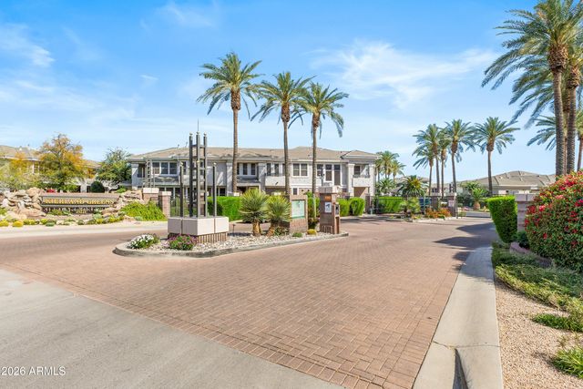 15221 N CLUBGATE Drive 2077, Scottsdale, AZ 85254