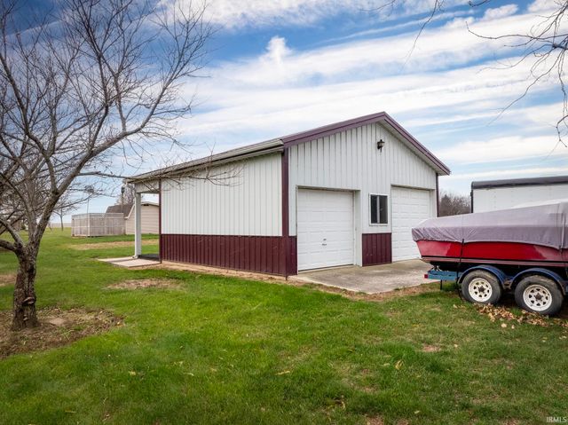 3432 S Indian Trail Road, Farmland, IN 47340