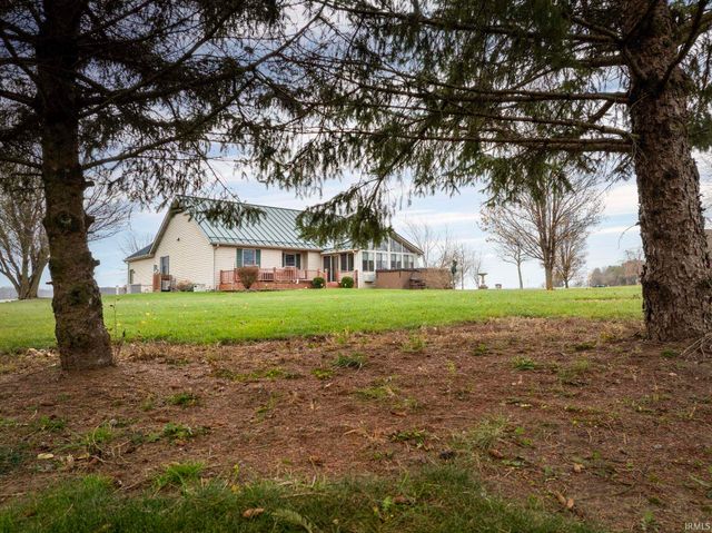 3432 S Indian Trail Road, Farmland, IN 47340