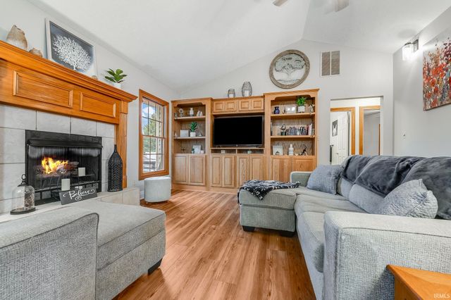 3432 S Indian Trail Road, Farmland, IN 47340