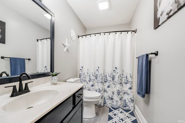 3432 S Indian Trail Road, Farmland, IN 47340