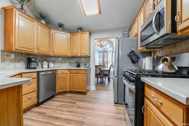 3432 S Indian Trail Road, Farmland, IN 47340