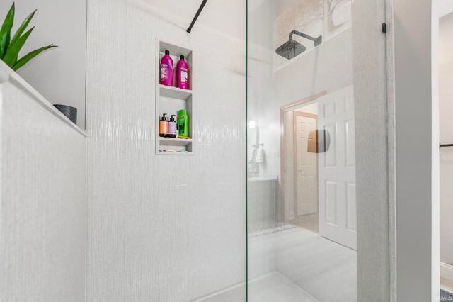 3432 S Indian Trail Road, Farmland, IN 47340