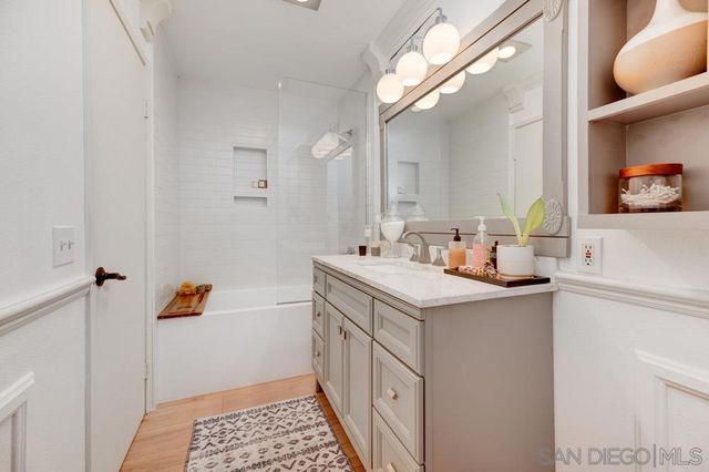 140 Walnut Ave. 2D, San Diego, CA 92103