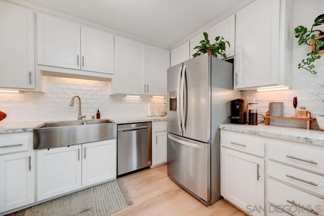 140 Walnut Ave. 2D, San Diego, CA 92103