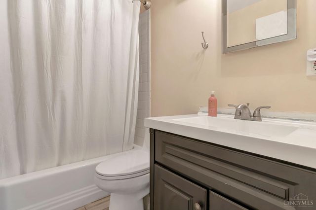 5367 Whitmore Drive, Delhi Twp, OH 45238