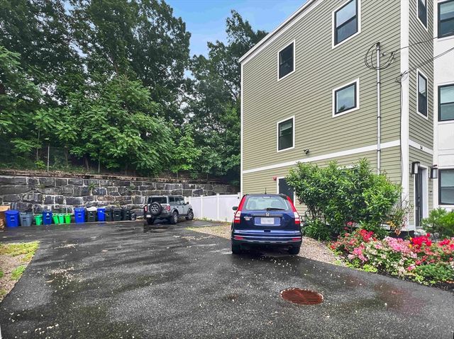 56 Robey St 56, Boston, MA 02119