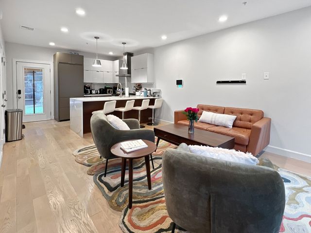 56 Robey St 56, Boston, MA 02119