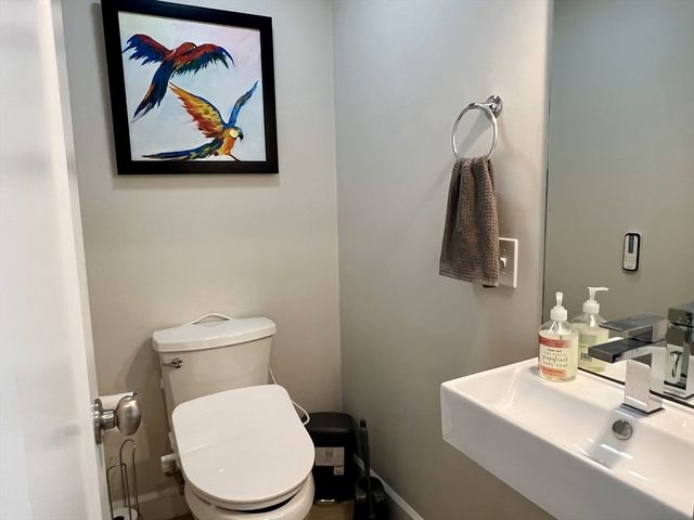 56 Robey St 56, Boston, MA 02119