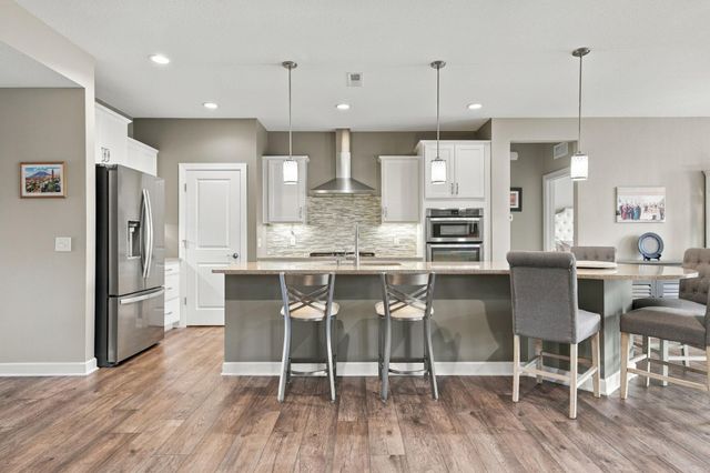 8275 Oakview Court N, Maple Grove, MN 55369