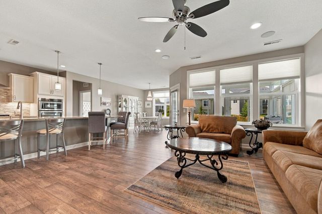8275 Oakview Court N, Maple Grove, MN 55369