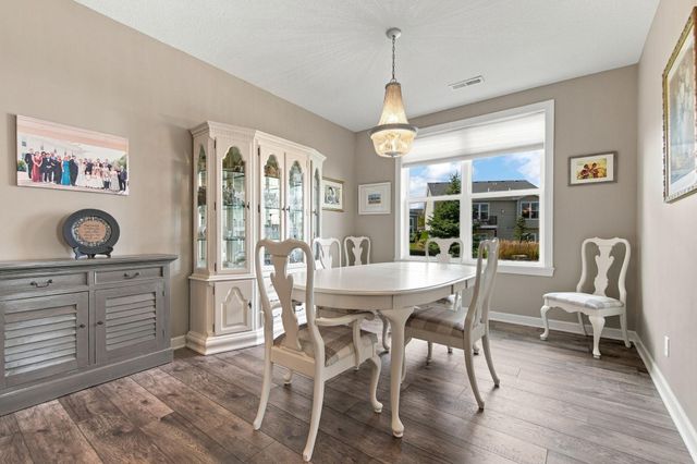 8275 Oakview Court N, Maple Grove, MN 55369