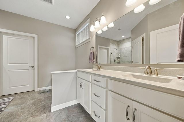 8275 Oakview Court N, Maple Grove, MN 55369