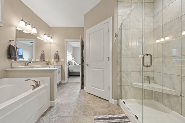 8275 Oakview Court N, Maple Grove, MN 55369