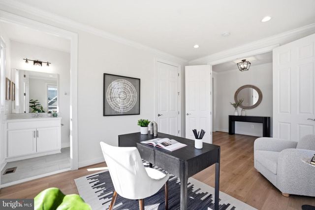 6203 MORI ST, Mclean, VA 22101
