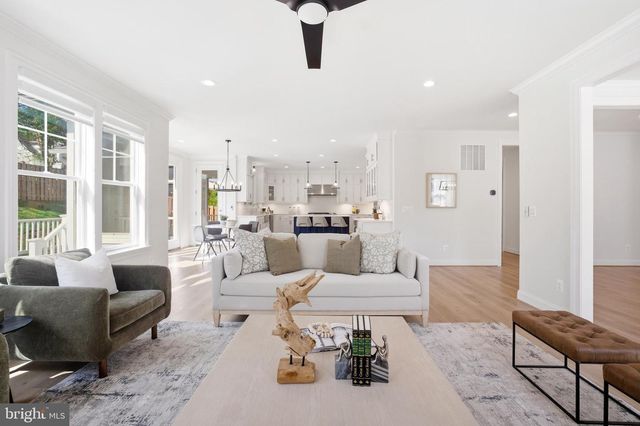 6203 MORI ST, Mclean, VA 22101