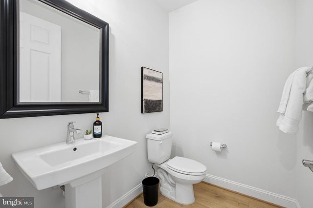 6203 MORI ST, Mclean, VA 22101