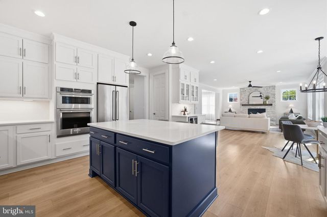6203 MORI ST, Mclean, VA 22101