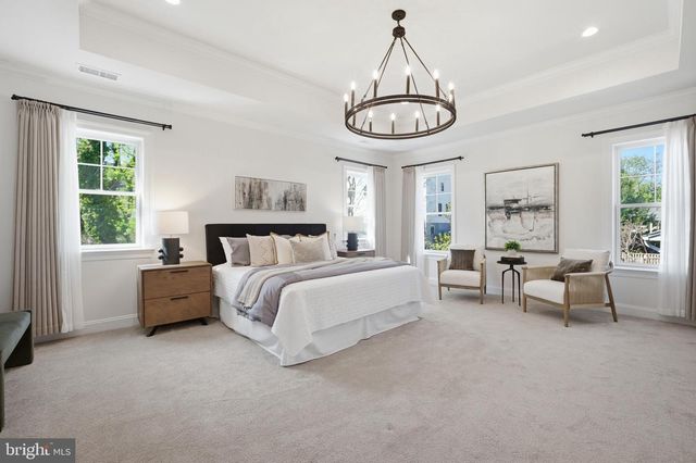 6203 MORI ST, Mclean, VA 22101