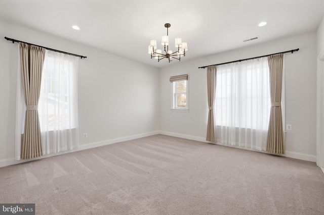 6203 MORI ST, Mclean, VA 22101