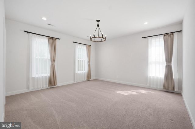 6203 MORI ST, Mclean, VA 22101