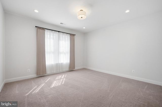 6203 MORI ST, Mclean, VA 22101