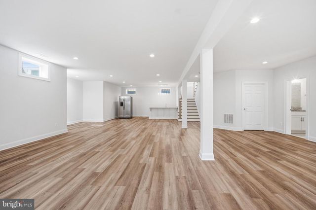 6203 MORI ST, Mclean, VA 22101