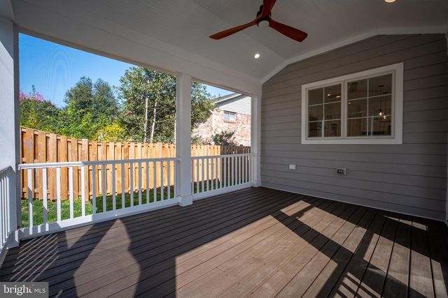 6203 MORI ST, Mclean, VA 22101