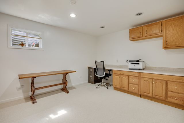 2426 Wild Cherry Court, Aurora, IL 60506