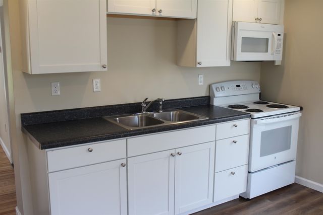 4234 US Route 5 S Highway, Barnet, VT 05821