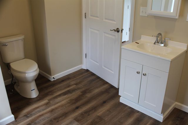 4234 US Route 5 S Highway, Barnet, VT 05821