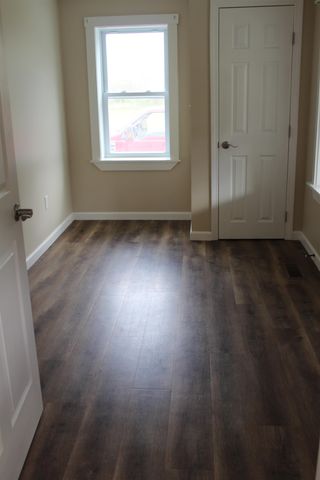 4234 US Route 5 S Highway, Barnet, VT 05821