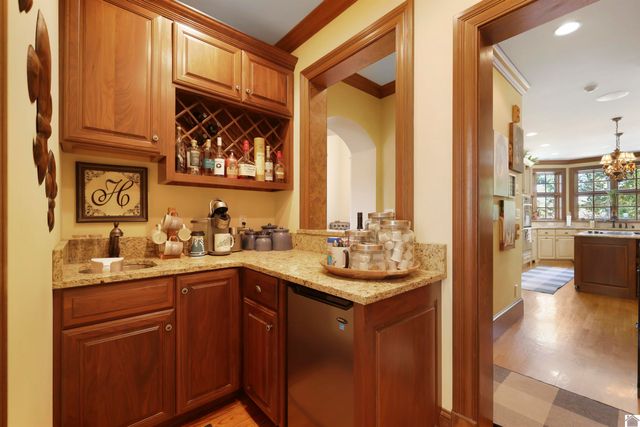 6 Highlands Drive, Paducah, KY 42001