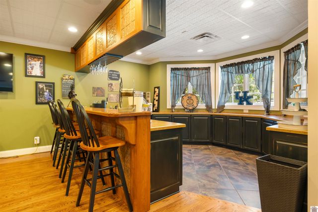 6 Highlands Drive, Paducah, KY 42001