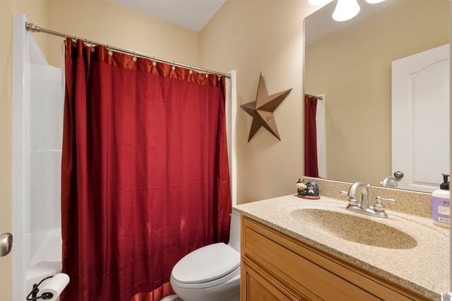 6 Highlands Drive, Paducah, KY 42001