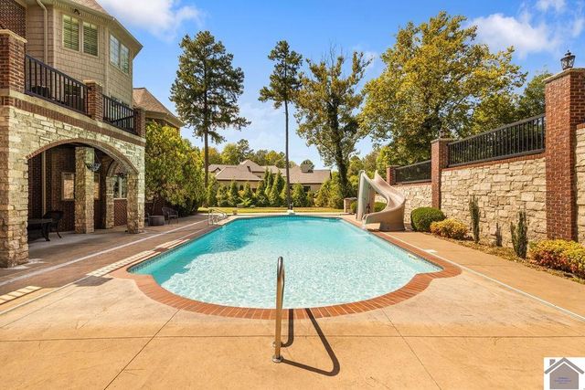 6 Highlands Drive, Paducah, KY 42001