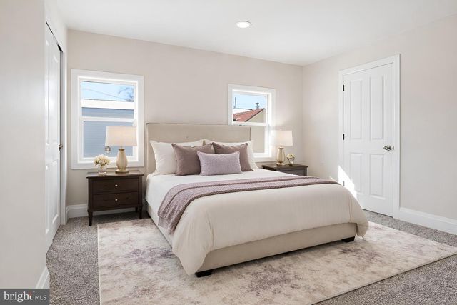 10 CARAVAN CT, Middletown, PA 17057