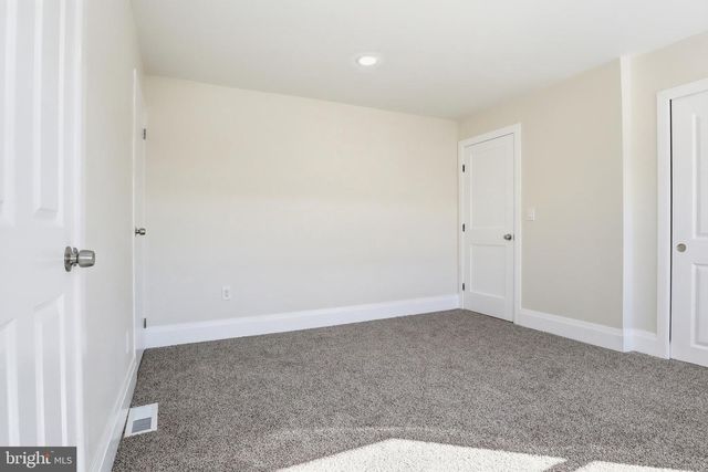 10 CARAVAN CT, Middletown, PA 17057