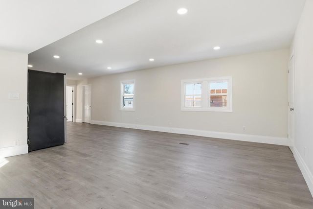 10 CARAVAN CT, Middletown, PA 17057