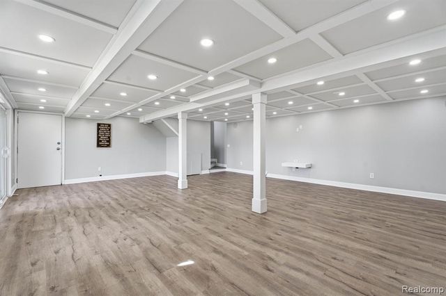 425 Lakes Edge Drive, Oxford, MI 48371