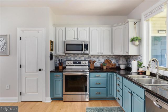 1355 WILT RD, Charles Town, WV 25414