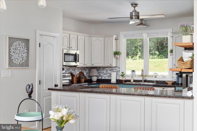 1355 WILT RD, Charles Town, WV 25414
