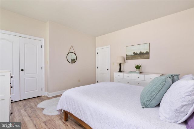 1355 WILT RD, Charles Town, WV 25414
