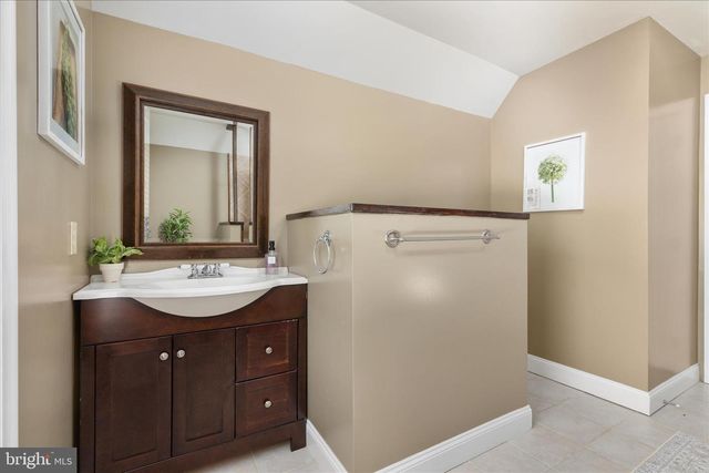 1355 WILT RD, Charles Town, WV 25414