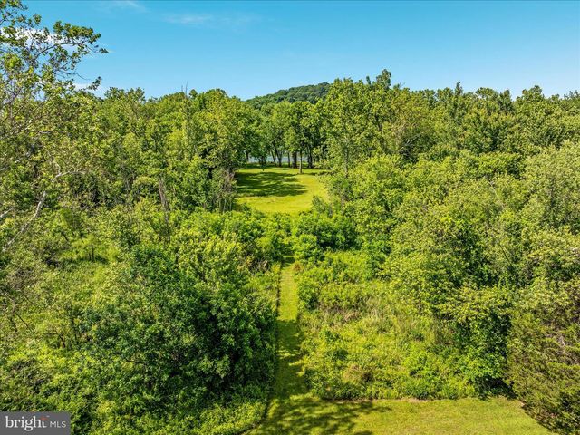 1355 WILT RD, Charles Town, WV 25414