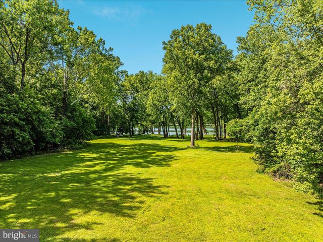 1355 WILT RD, Charles Town, WV 25414