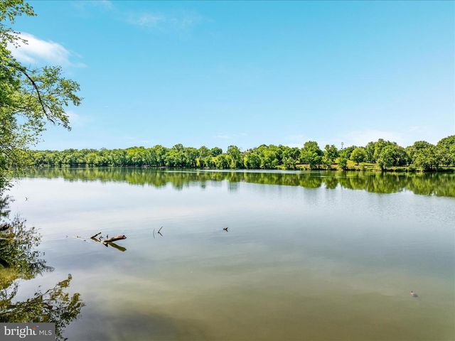 1355 WILT RD, Charles Town, WV 25414