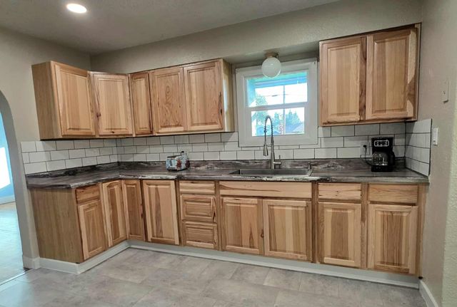 2441 Orchard Way, Klamath Falls, OR 97601