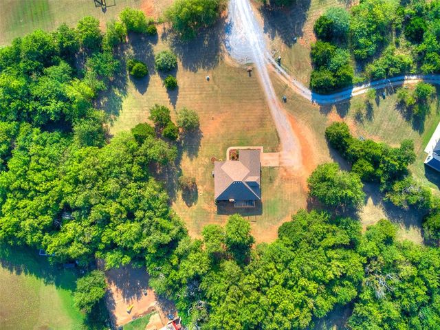 12374 Fairfield Road, Guthrie, OK 73044